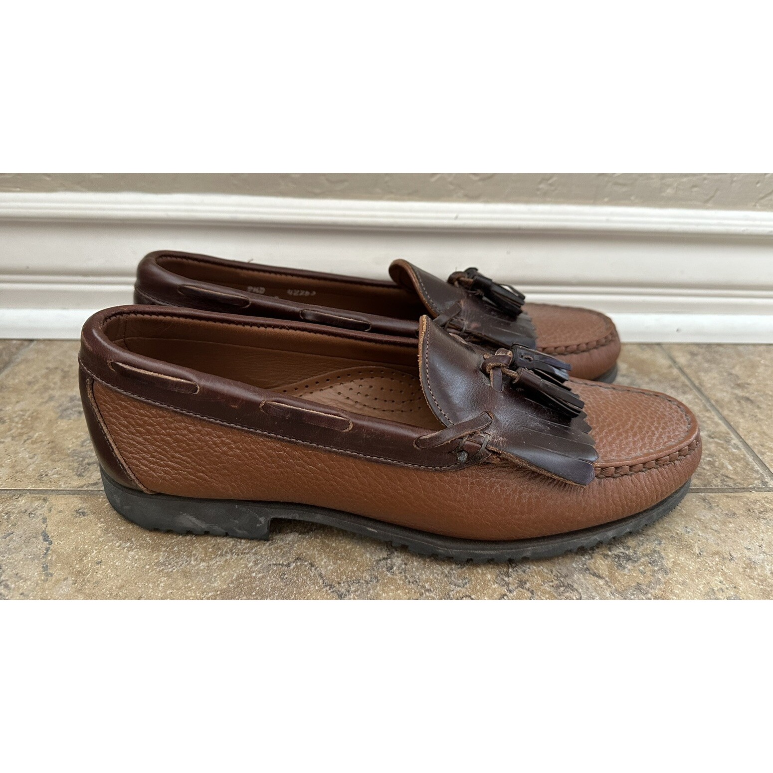 Allen Edmonds Port Washington Nashua Tassel Kiltie Black Brown Mens Size 9.5